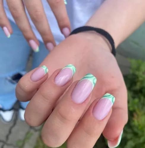 Manicure kwasowy dla zdrowych paznokci