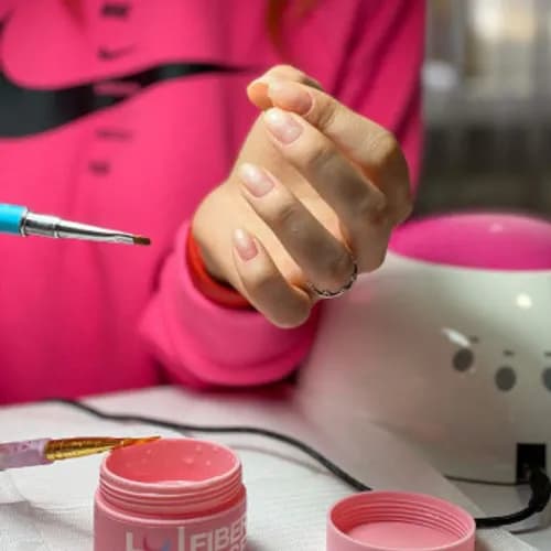 Сяюче покриття гель-лаком