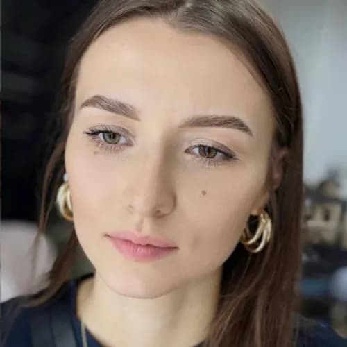 Trwałe farbowanie brwi henną