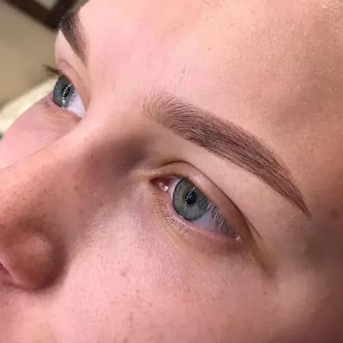 Naturalna bio-koloryzacja brwi