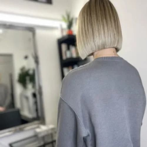 Technika stopniowanych pasemek na włosach