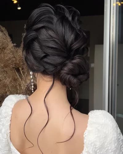 Stylowa fryzura na studniówkę