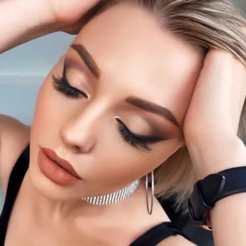 Lekki codzienny makijaż dla każdej kobiety