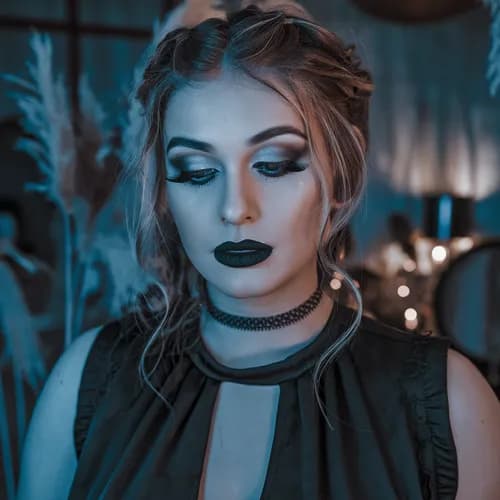 Гламурный вечерний макияж в салоне