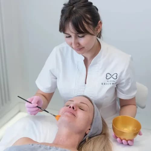Żółty peeling retinolowy