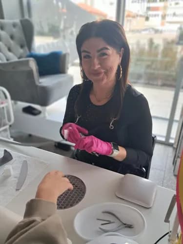 Manicure klasyczny - maksymalna jakość, minimalny wysiłek