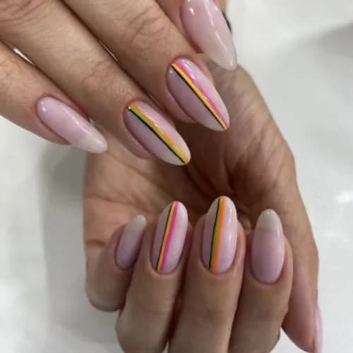 Надихаючий апаратний манікюр від мене