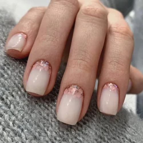 Надихаючий апаратний манікюр від мене