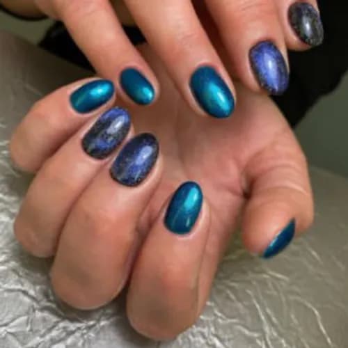 Унікальна техніка апаратного манікюру від мене