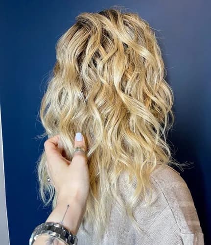 Nienaganne loki: klucz do Twojej pewności siebie