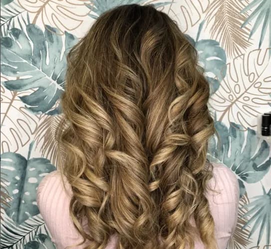 Twój idealny odcień: mistrzostwo balayage