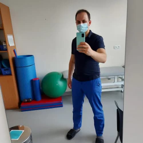 Profesjonalna rehabilitacja sportowców: masaż bez bólu