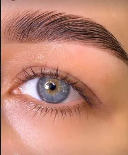 Класична корекція брів