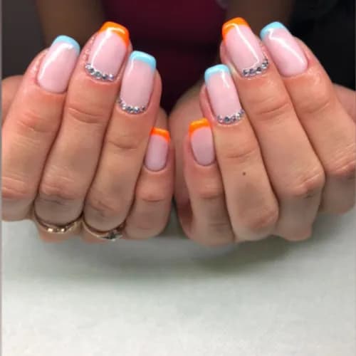 Сделайте свои ногти идеальными с услугой покрытие гель-лаком