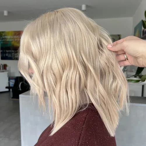 Jednokolorowa transformacja włosów