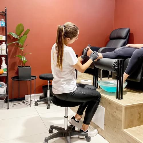 Pedicure dla dynamicznego wyglądu