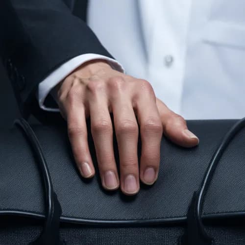 Чоловічий манікюр з бездоганним доглядом