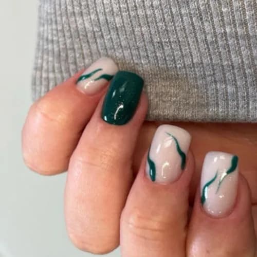 Spersonalizowana pielęgnacja paznokci przez naszych techników