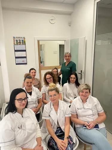 Kompleksowa pielęgnacja popękanych pięt