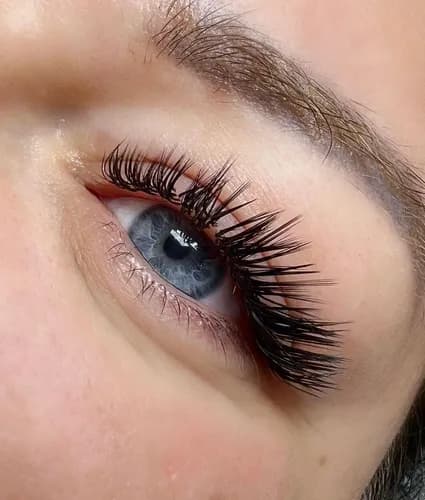 Luksusowe rzęsy: technika Hollywood