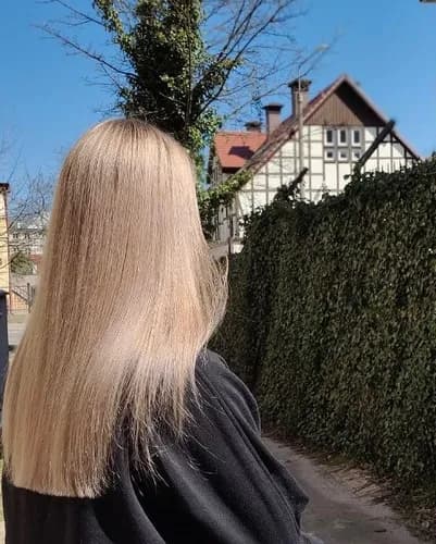 Освіжіть коріння волосся: професійне фарбування