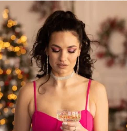 Stworzę delikatny wizerunek na Twój bal maturalny