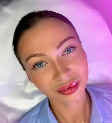 Tworzenie objętości ust. Naturalne piękno