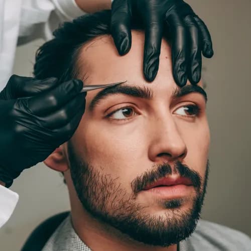 Доглянуті брови