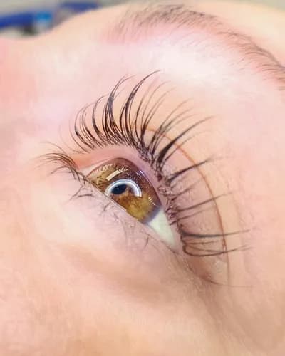 Rewitalizacja własnych rzęs