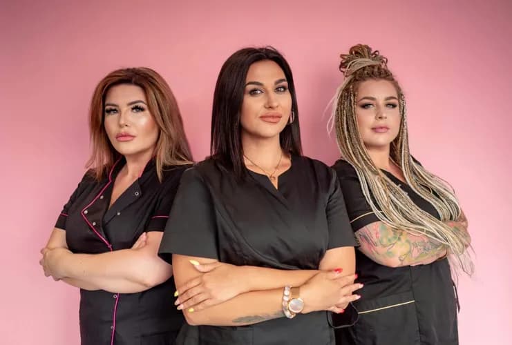 Zmywanie lakieru żelowego