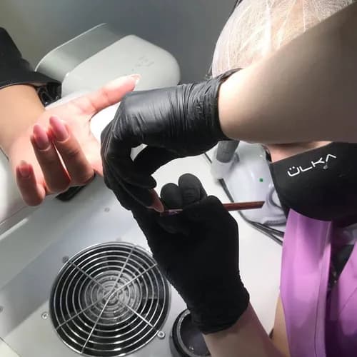 Очищення нігтьової пластини від шару гель-лаку