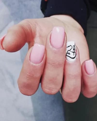 Манікюр з доглядом