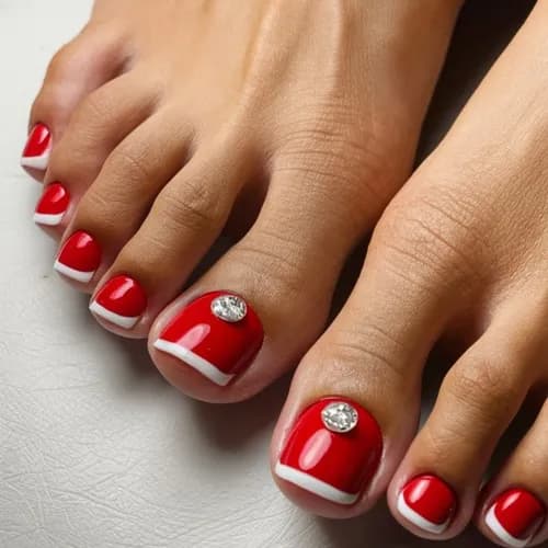 Педикюр с гель-лаком: забудьте о частой коррекции