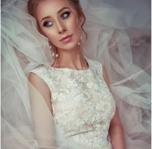 Королівський макіяж нареченої: розкіш та елегантність