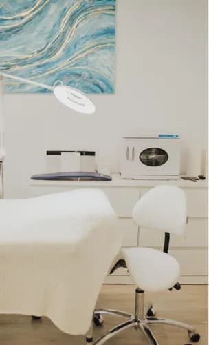 Objętościowe modelowanie kości policzkowych: efekt Photoshopa w rzeczywistości