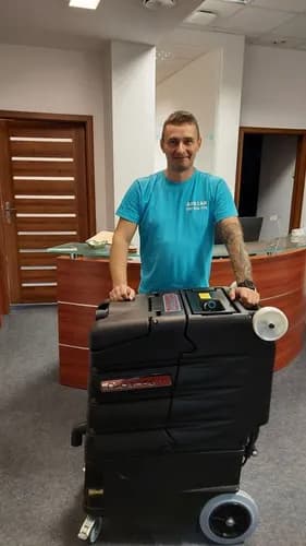 Profesjonalne pranie wykładzin Warszawa metodą Ekstrakcji
