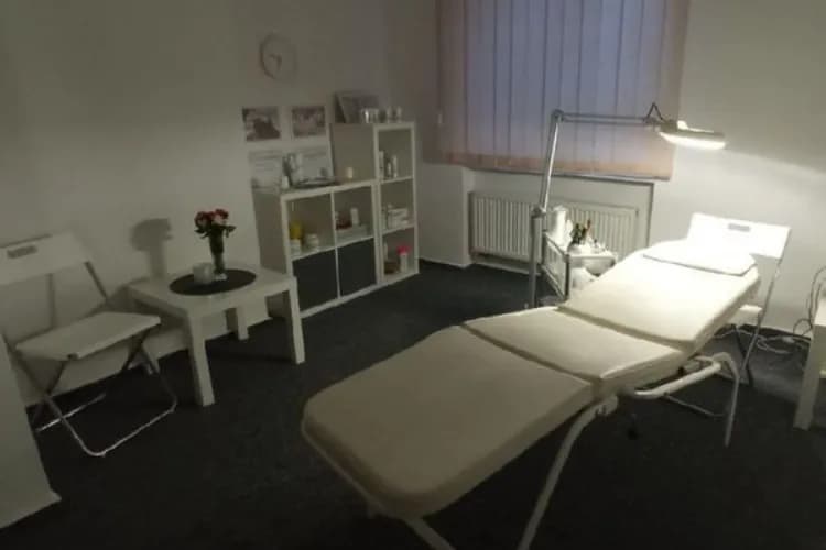 Хімічний пілінг - запорука здорової шкіри.